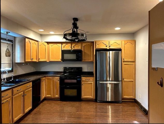 1118 GARLOCH Drive, Erie, PA 16505