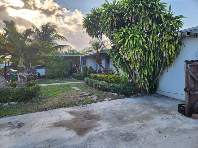14463 SW 285th Ter, Homestead, FL 33033