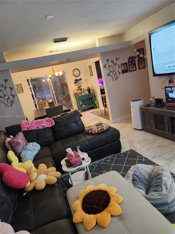 14463 SW 285th Ter, Homestead, FL 33033