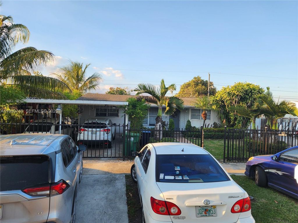 14463 SW 285th Ter, Homestead, FL 33033