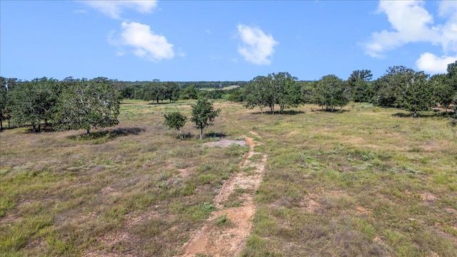 1038 League Line RD, Paige, TX 78659
