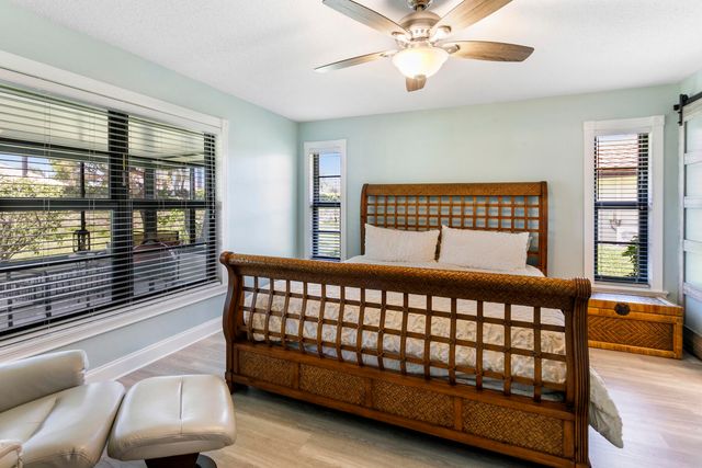 10711 Palm Leaf Drive B, Boynton Beach, FL 33437
