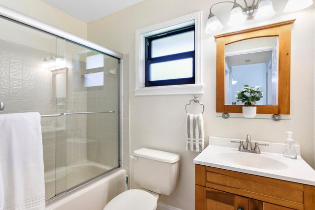 10711 Palm Leaf Drive B, Boynton Beach, FL 33437