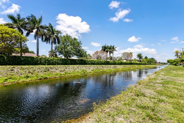 10711 Palm Leaf Drive B, Boynton Beach, FL 33437