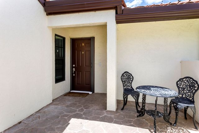 10711 Palm Leaf Drive B, Boynton Beach, FL 33437