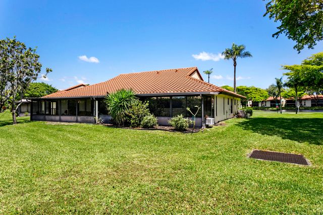 10711 Palm Leaf Drive B, Boynton Beach, FL 33437