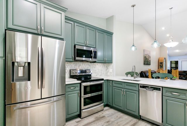 10711 Palm Leaf Drive B, Boynton Beach, FL 33437