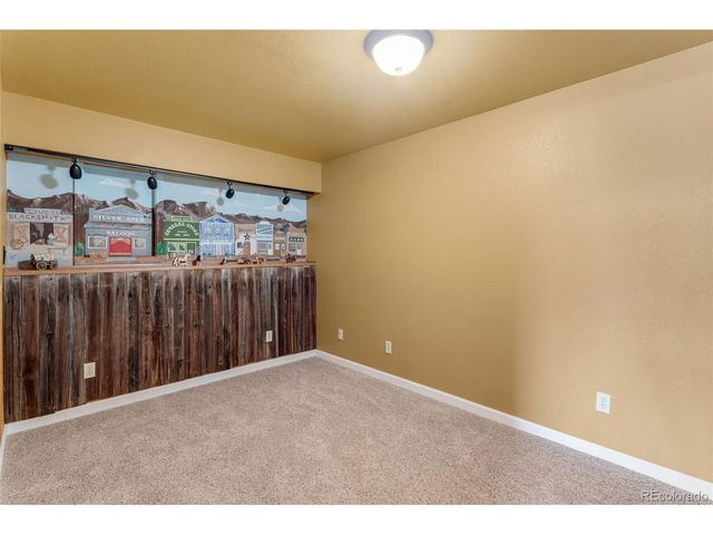 4415 Shubert Dr, Loveland, CO 80538