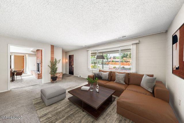 1950 W Plumb Lane, Reno, NV 89509