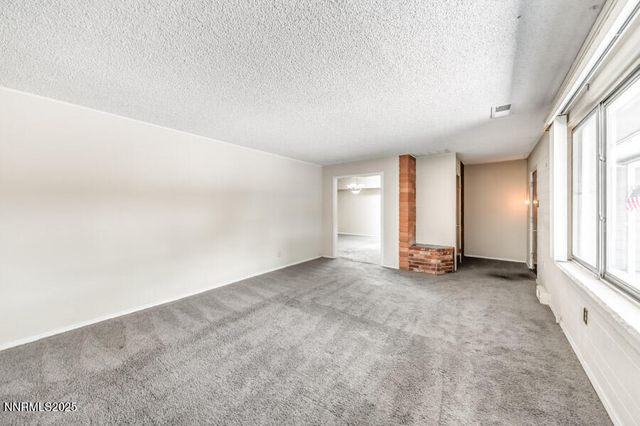 1950 W Plumb Lane, Reno, NV 89509