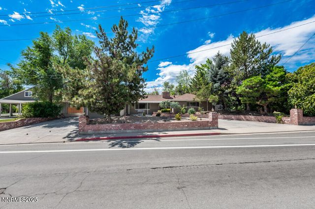 1950 W Plumb Lane, Reno, NV 89509