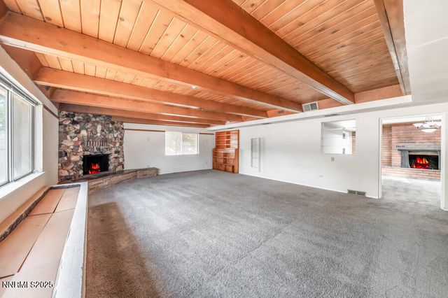 1950 W Plumb Lane, Reno, NV 89509