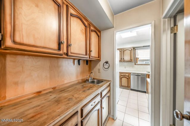 1950 W Plumb Lane, Reno, NV 89509