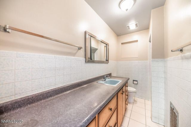 1950 W Plumb Lane, Reno, NV 89509