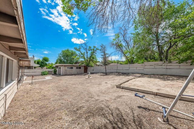 1950 W Plumb Lane, Reno, NV 89509