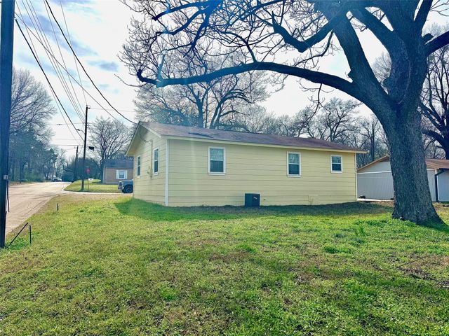 301 Fairview, Pittsburg, TX 75686