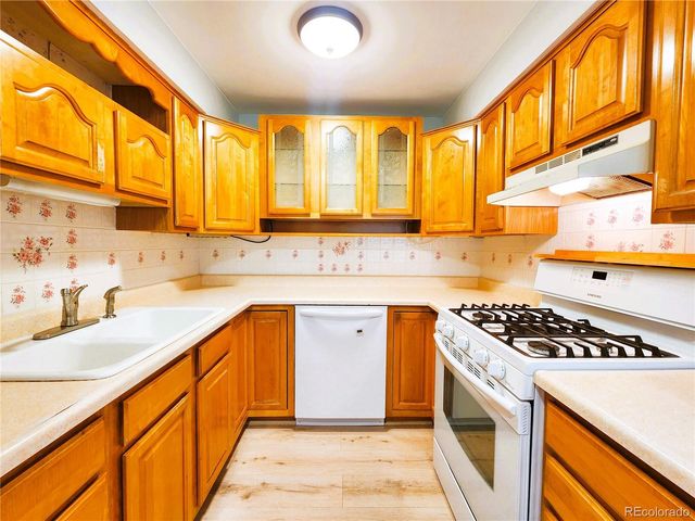 3247 W Pimlico Drive, Englewood, CO 80110