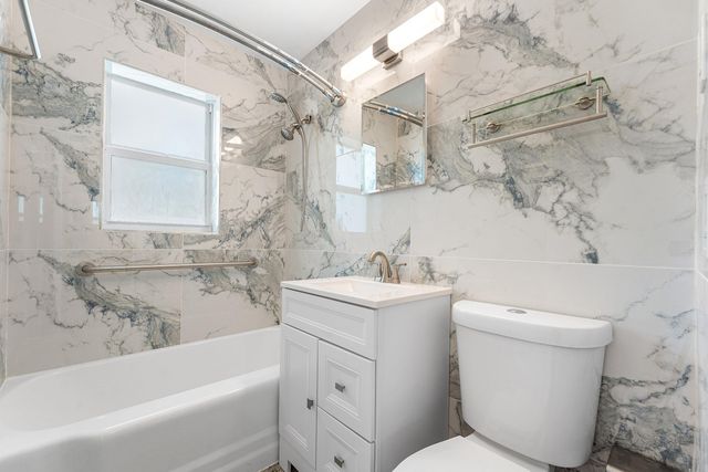 707 S Broadway, Lantana, FL 33462