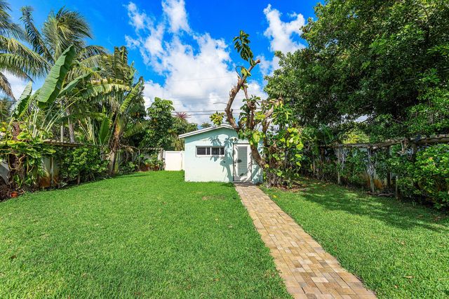 707 S Broadway, Lantana, FL 33462