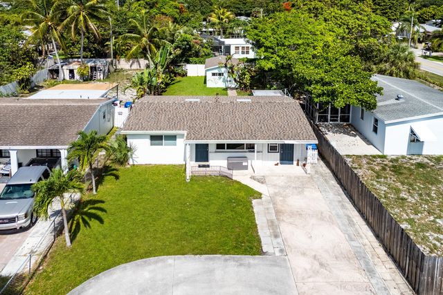 707 S Broadway, Lantana, FL 33462