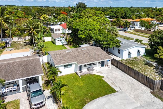 707 S Broadway, Lantana, FL 33462