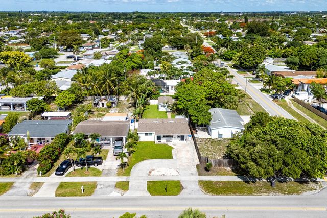 707 S Broadway, Lantana, FL 33462