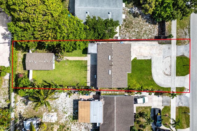 707 S Broadway, Lantana, FL 33462