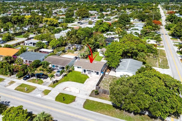 707 S Broadway, Lantana, FL 33462