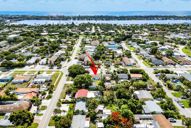 707 S Broadway, Lantana, FL 33462