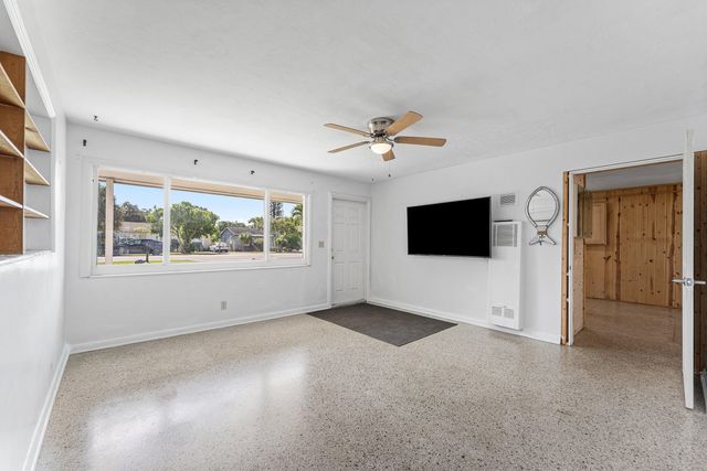 707 S Broadway, Lantana, FL 33462