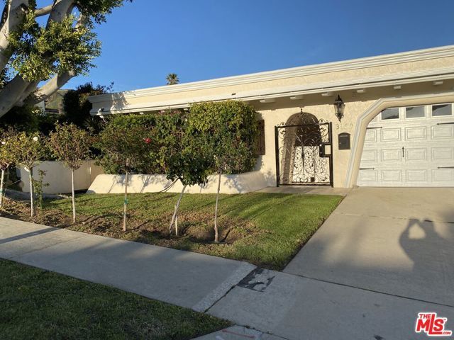 3900 Castlerock Road, Malibu, CA 90265