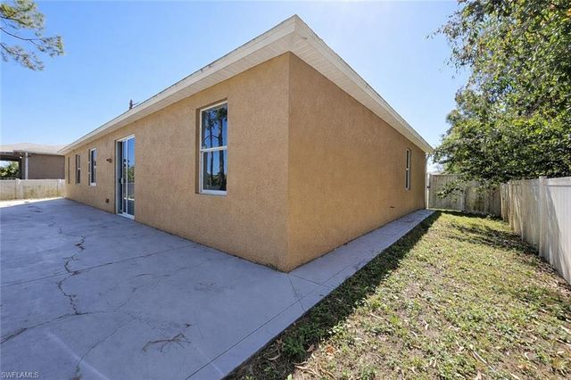 2502 10th ST W, Lehigh Acres, FL 33971