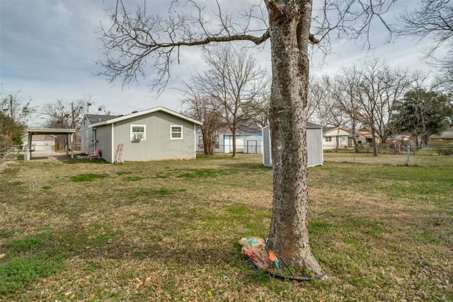901 Park Street, Greenville, TX 75401