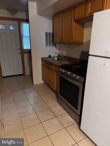 5133 ASTOR PL SE, Washington, DC 20019