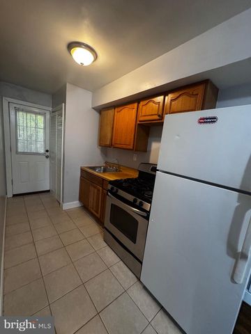 5133 ASTOR PL SE, Washington, DC 20019