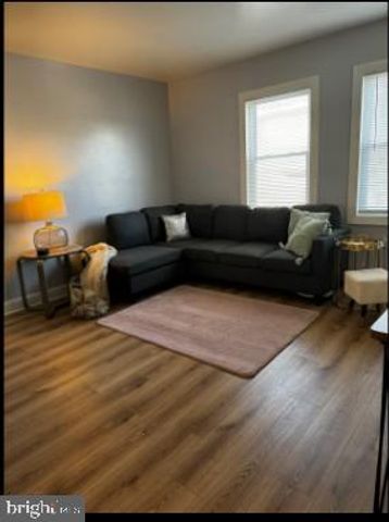5133 ASTOR PL SE, Washington, DC 20019