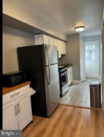 5133 ASTOR PL SE, Washington, DC 20019