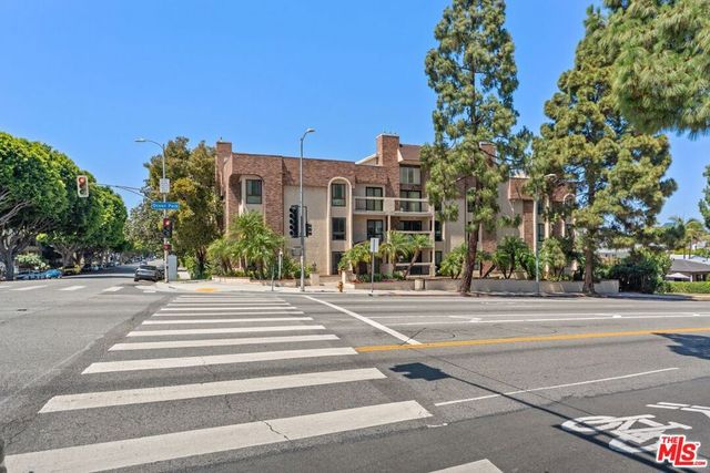 12321 Ocean Park Boulevard 7, Los Angeles, CA 90064