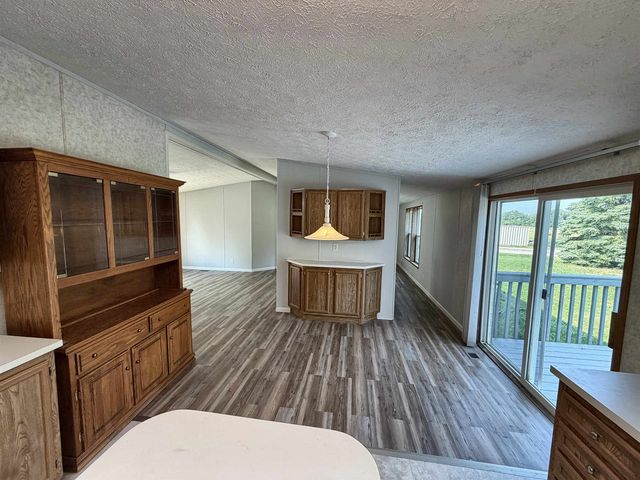 1809 72nst St. SE, Minot, ND 58701