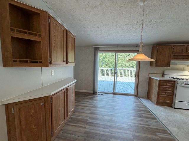 1809 72nst St. SE, Minot, ND 58701