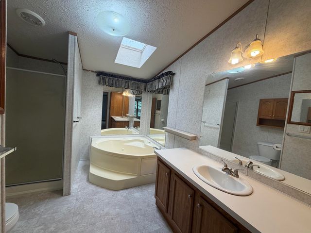 1809 72nst St. SE, Minot, ND 58701