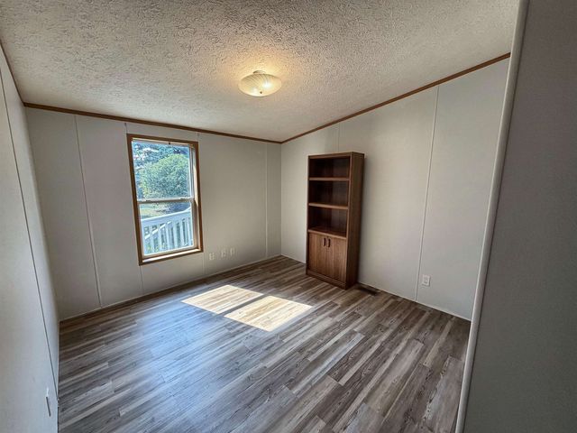 1809 72nst St. SE, Minot, ND 58701