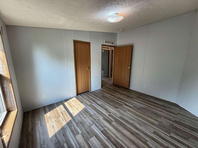 1809 72nst St. SE, Minot, ND 58701