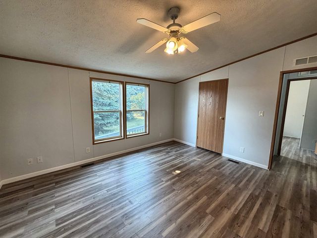 1809 72nst St. SE, Minot, ND 58701
