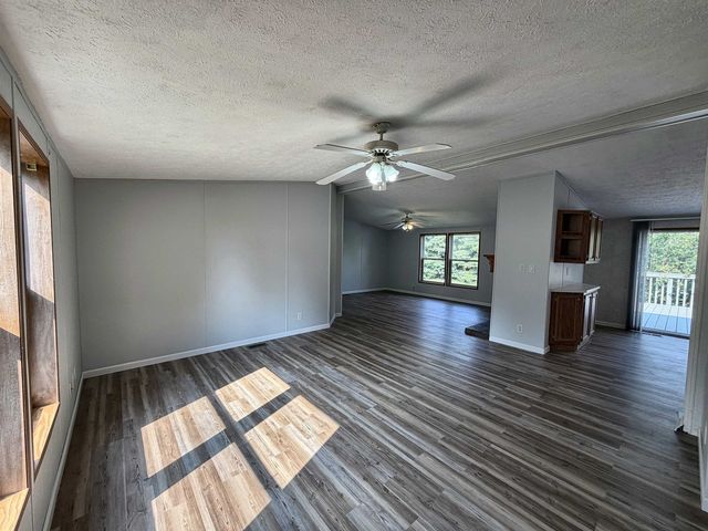 1809 72nst St. SE, Minot, ND 58701