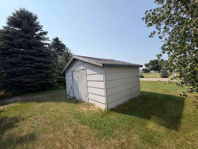 1809 72nst St. SE, Minot, ND 58701