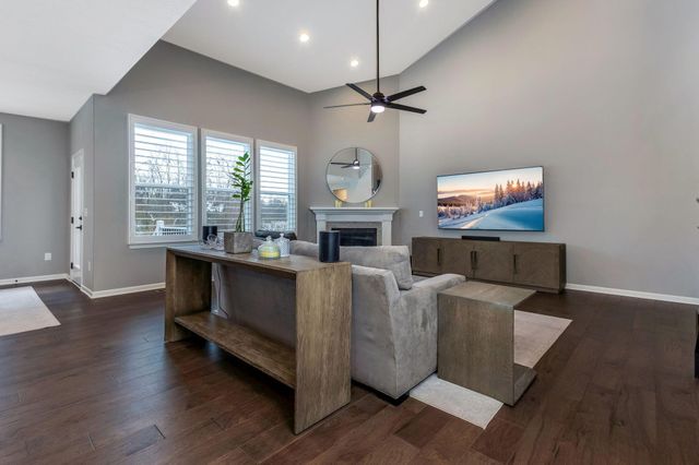 4532 Coyote Crossing, Powell, OH 43065