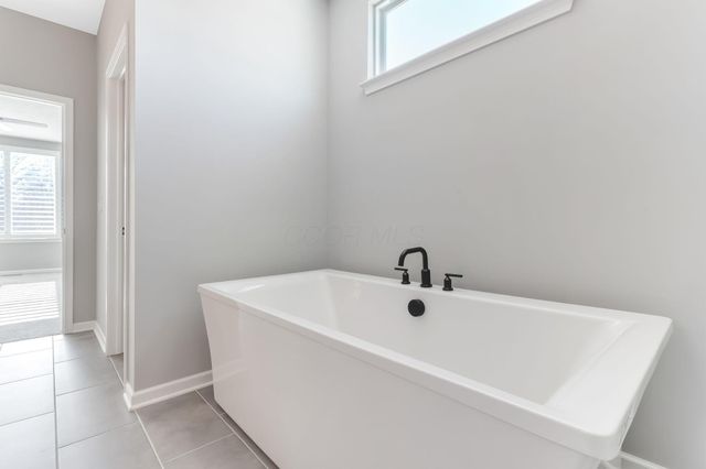 4532 Coyote Crossing, Powell, OH 43065