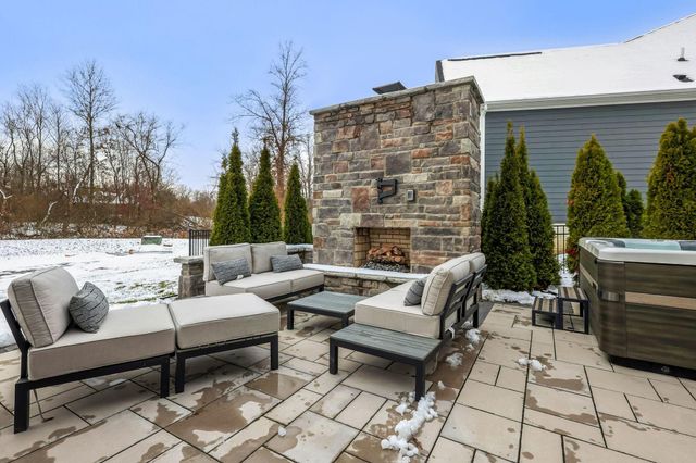 4532 Coyote Crossing, Powell, OH 43065