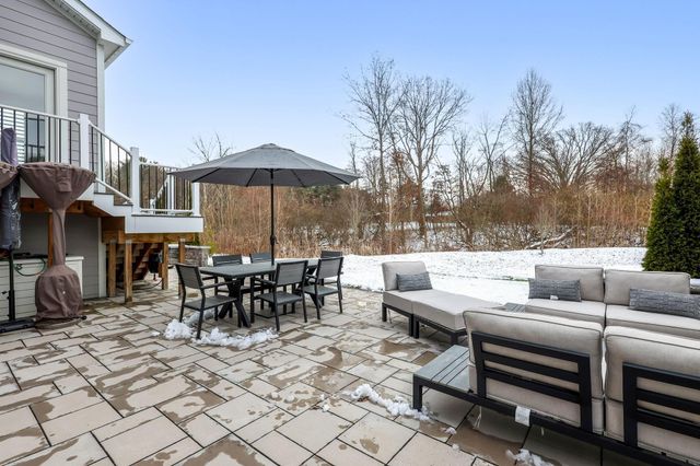 4532 Coyote Crossing, Powell, OH 43065